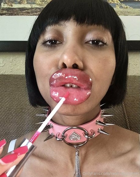 realrubysunset onlyfans leaked xxx