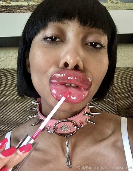 realrubysunset onlyfans leaks