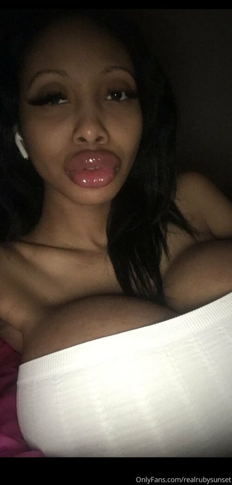 realrubysunset onlyfans images