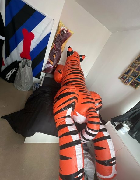 squeaky pup onlyfans nude porn