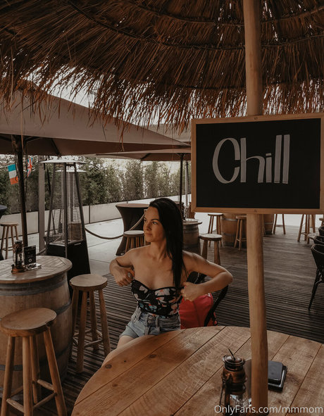 mmmom onlyfans porn leaked