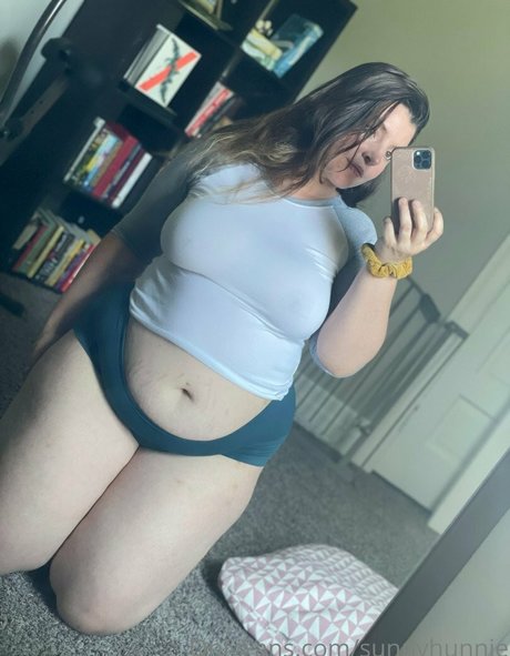 Sunnyhunnie tits onlyfans