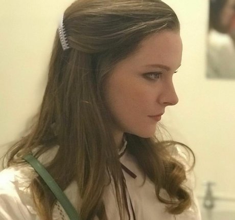 Morfydd Clark onlyfans strip tease