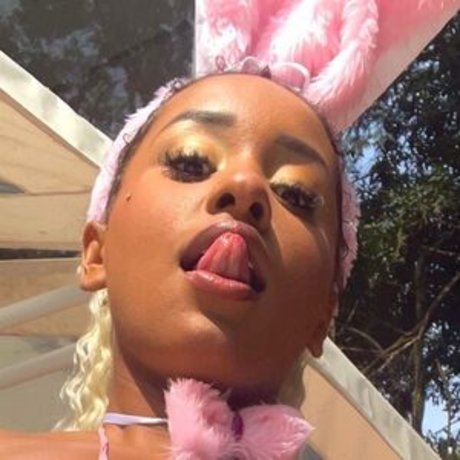 Kelly Medeiros leaked onlyfans