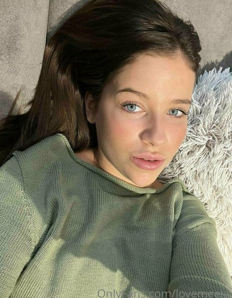 lovemeela nude only fans