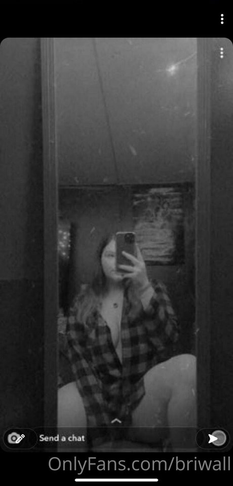 briwall onlyfans nude photos
