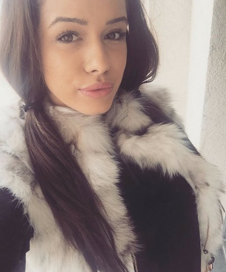 andreaann onlyfans sexy