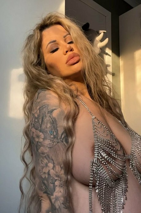 sandrareichefree onlyfans leaked photos