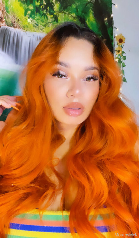 mouthymela onlyfans naked leak