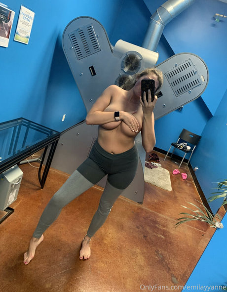 Emilayyy Babayy only fans leaked porn