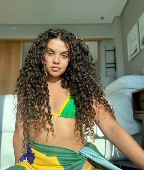 Danielle Olimpia onlyfans content type