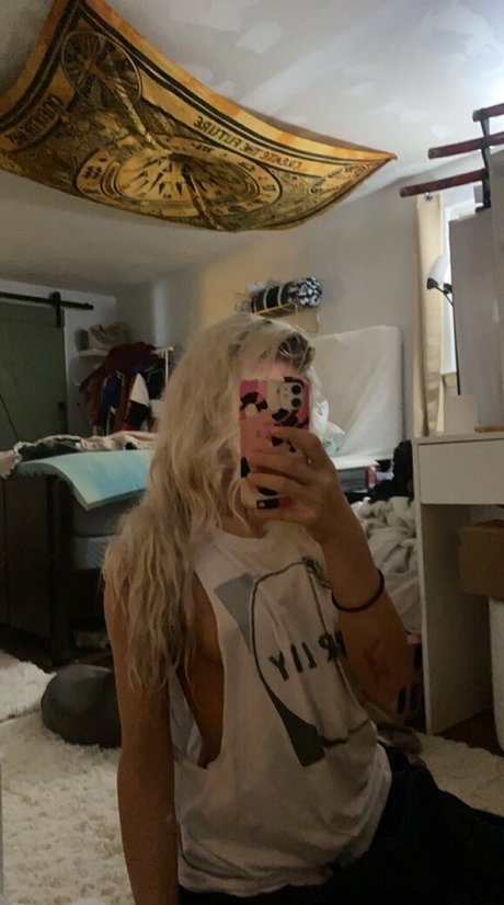 femdom onlyfans free image