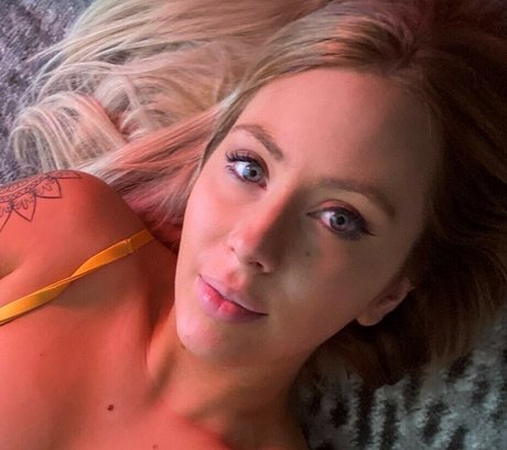 dreamsg onlyfans strip