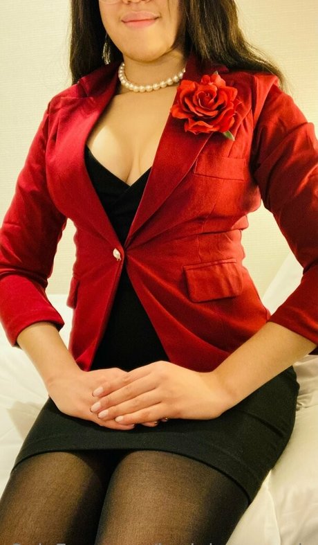 badplumgunpla onlyfans tits