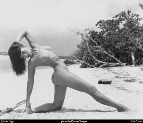 Bettie Page onlyfans nude tits