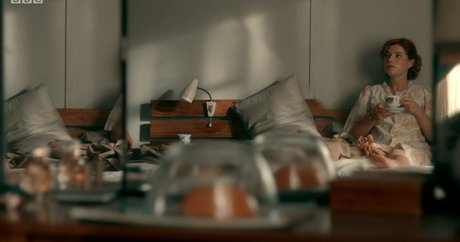 Jessie Buckley onlyfans leaks sex