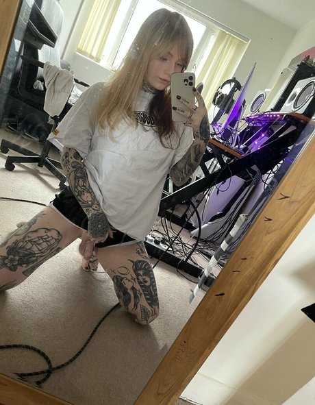 emilypiexo onlyfans naked leaks