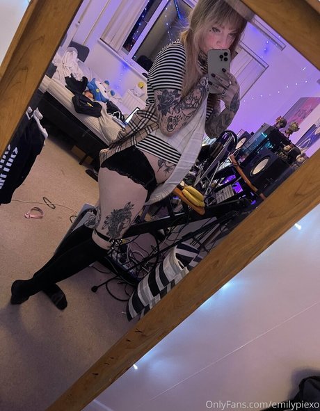 emilypiexo only fans porn
