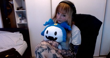 emilypiexo onlyfans nudes leak