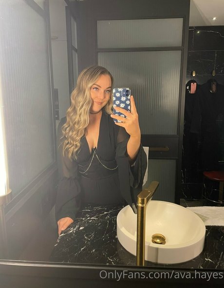 ava hayes onlyfans leak xxx