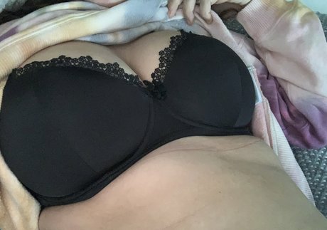 Doreencurves leaked naked onlyfans