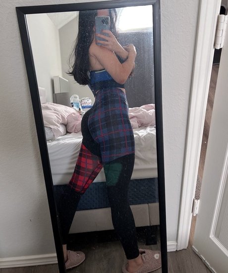 Yoonie topless onlyfans