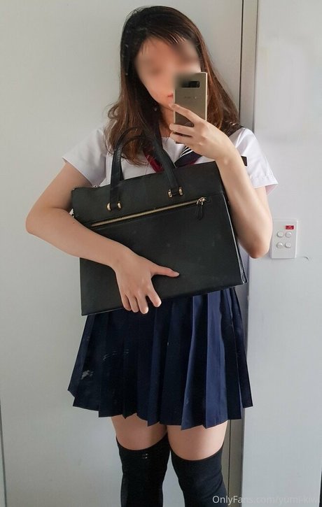 Yumi Kiwi only fans leaks