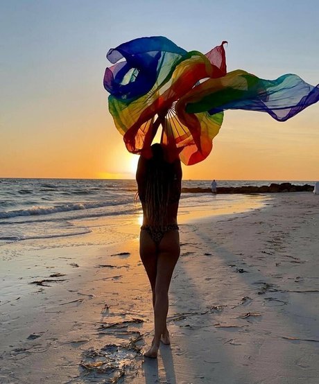 naomiswann only fans leaked