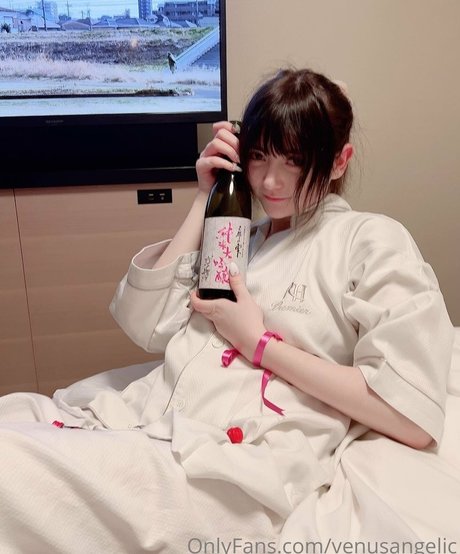Venusangelic onlyfans model images