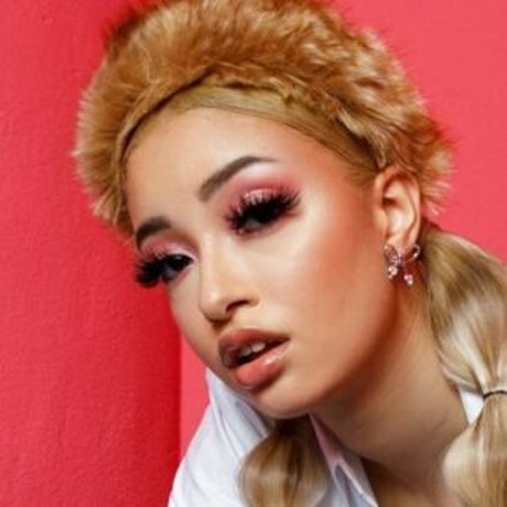 Scarlett Bloom onlyfans mega