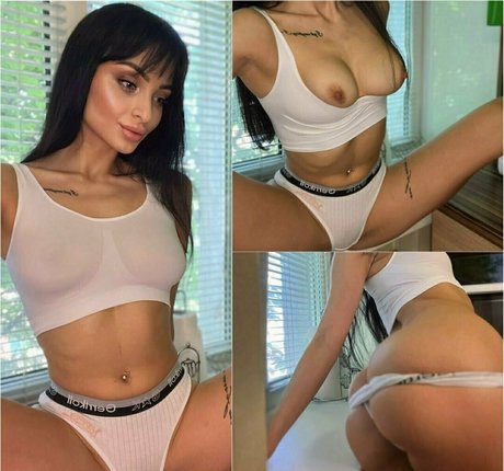 lightskin onlyfans hot sexy visual