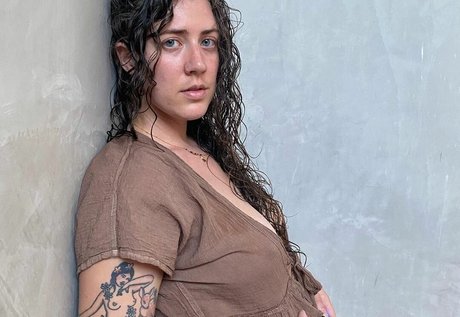 Nicole Quinn is on onlyfans