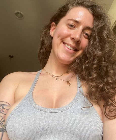 Nicole Quinn onlyfans leakes