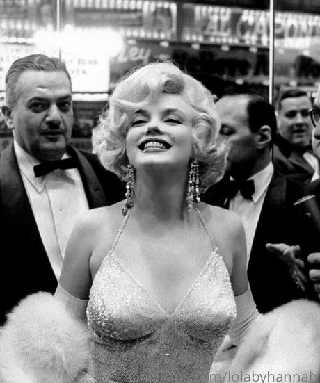 curvy blonde onlyfans free porn candids