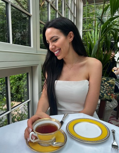 Emma Sinclair onlyfans nude pics