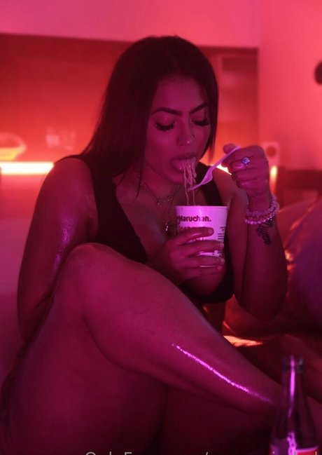 Youngnjaded onlyfans model