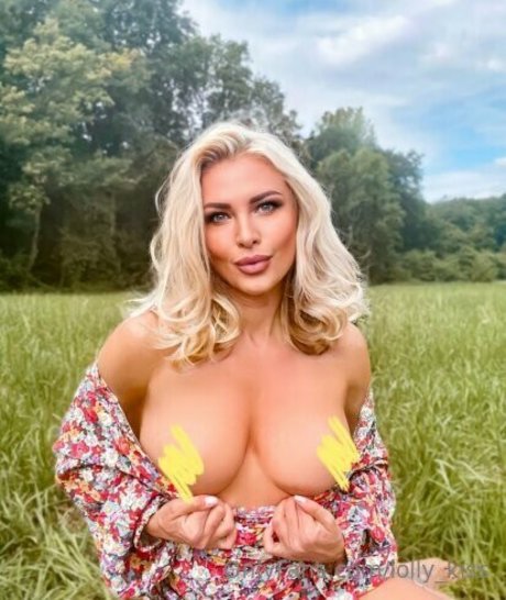 lesbian fisting onlyfans hot nude illustration