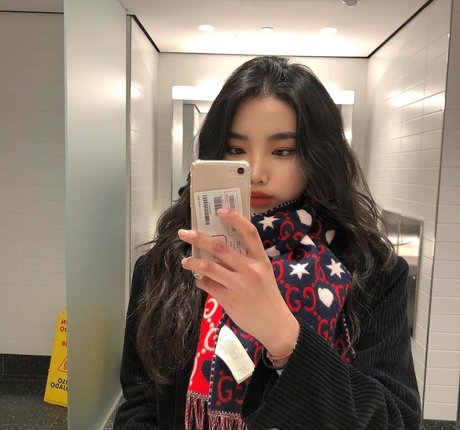 gathealien onlyfans model images