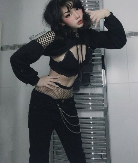 Zureeal onlyfans pics