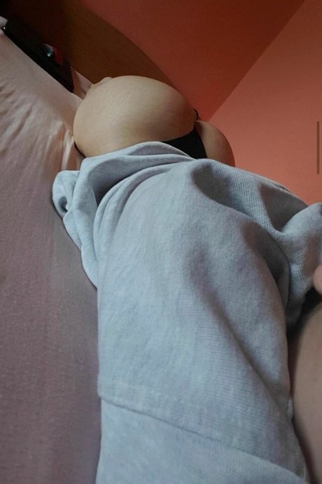 Madalina Mates onlyfans leaks