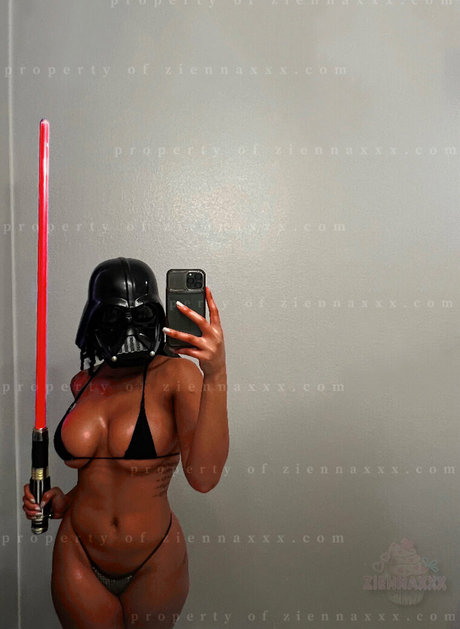 Ziennaxxx tits onlyfans