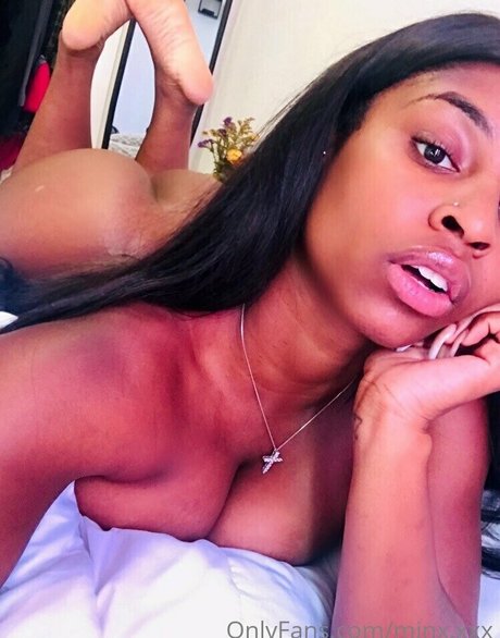 nude ebony onlyfans pretty render