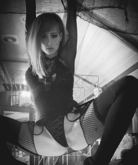 SilentMary onlyfans naked