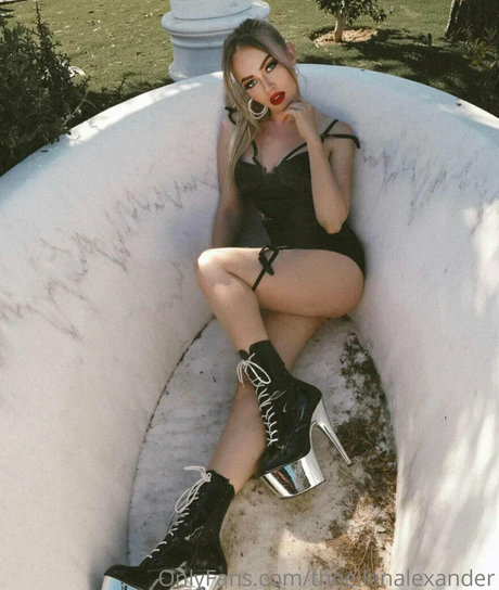 theellenalexander onlyfans lesk