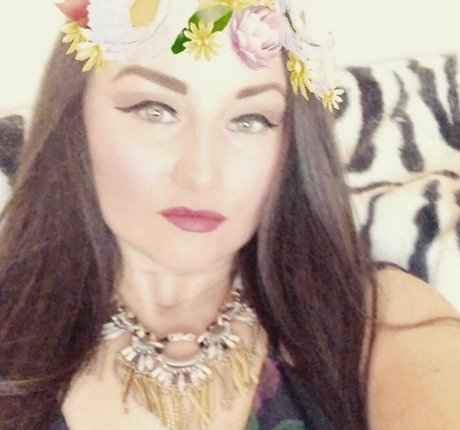 nadinetilley onlyfans page