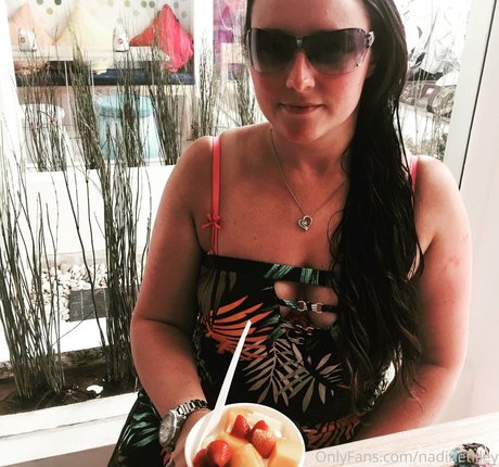 nadinetilley onlyfans sextape leak