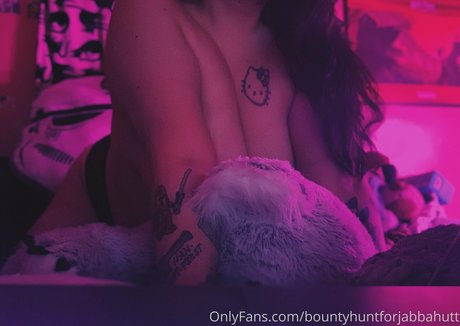 bountyhuntforjabbahutt tits onlyfans