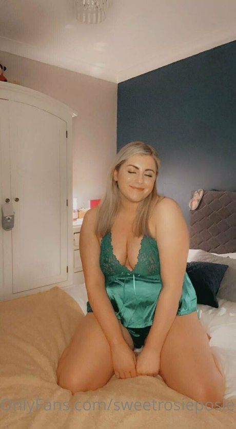 sweetrosieposie leaked onlyfans naked