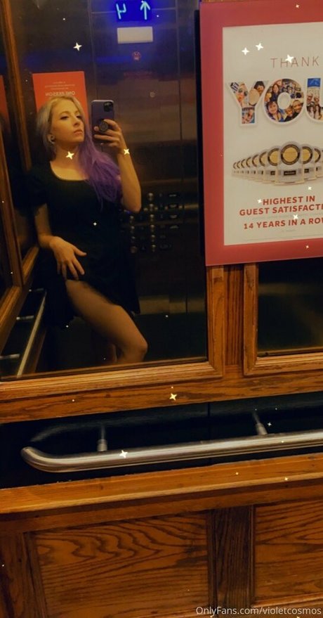 violetcosmos onlyfans leaks.