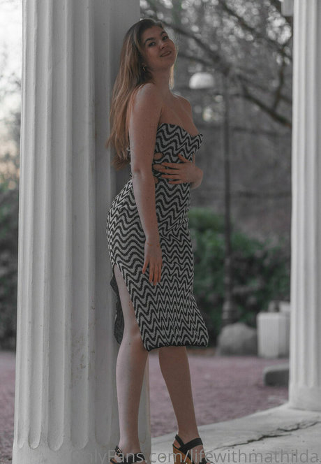 LifeWithMatilda leaked onlyfans sex tape